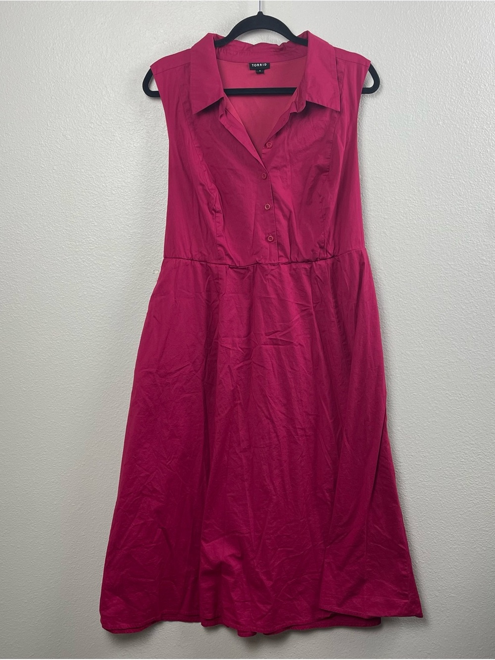 torrid Sleeveless Button-Front Dress in Fuchsia